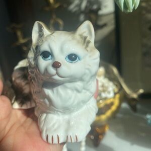 Cat Figurine Long Hair Grey White Bright  Eyes Porcelain Taiwan Vintage